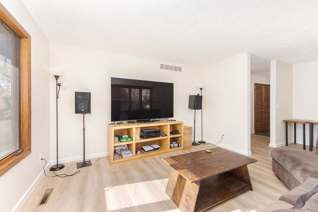 3312 N 1475 East Road, Heyworth, IL 61745