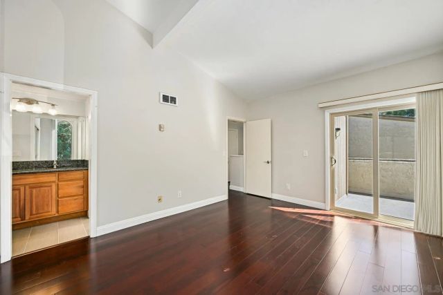 8745 Caminito Sueno, La Jolla, CA 92037
