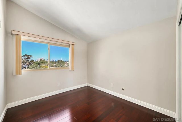 8745 Caminito Sueno, La Jolla, CA 92037