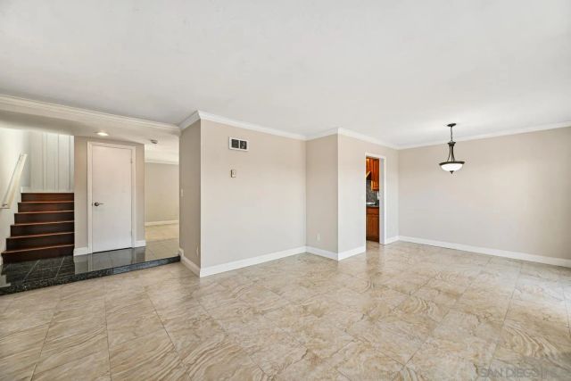 8745 Caminito Sueno, La Jolla, CA 92037
