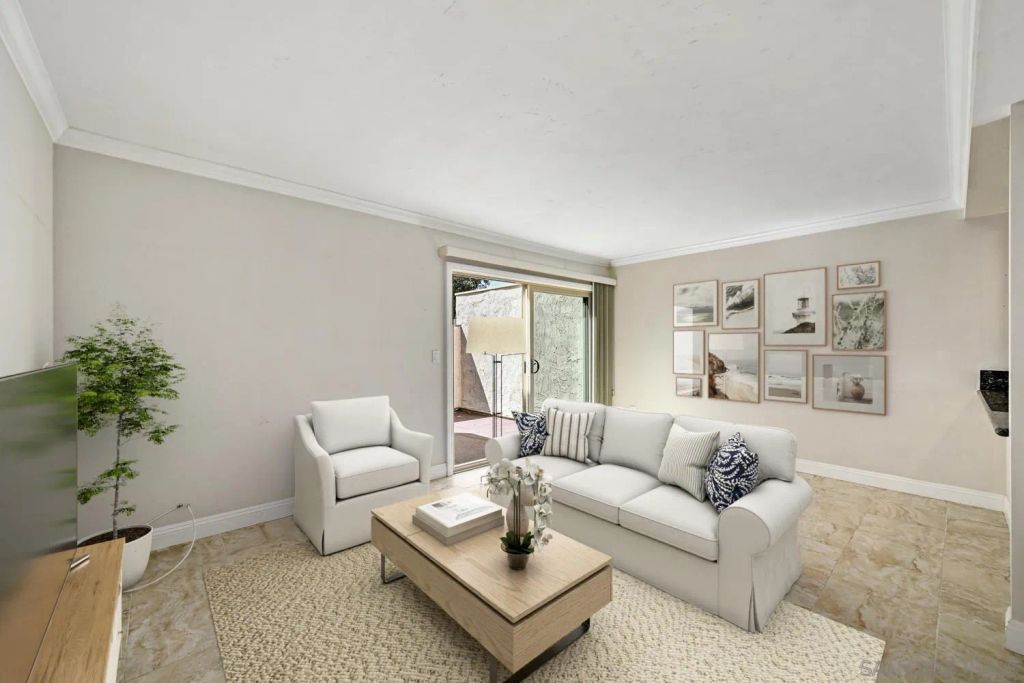 8745 Caminito Sueno, La Jolla, CA 92037