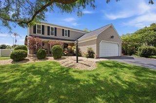 702 Hickory Lane, Carol Stream, IL 60188
