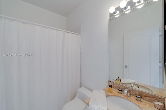888 Brickell Key Drive 2610, Miami, FL 33131
