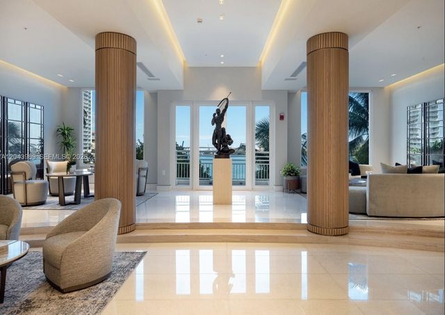 888 Brickell Key Drive 2610, Miami, FL 33131