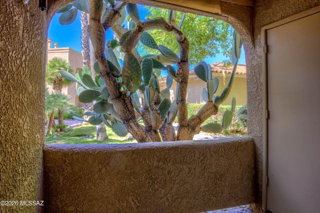 5750 N Camino Esplendora Apt 114, Tucson, AZ 85718