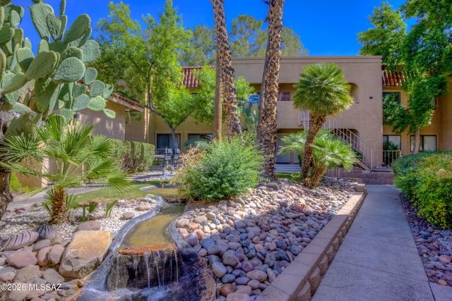 5750 N Camino Esplendora Apt 114, Tucson, AZ 85718