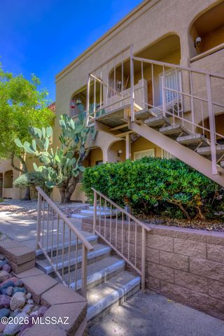 5750 N Camino Esplendora Apt 114, Tucson, AZ 85718