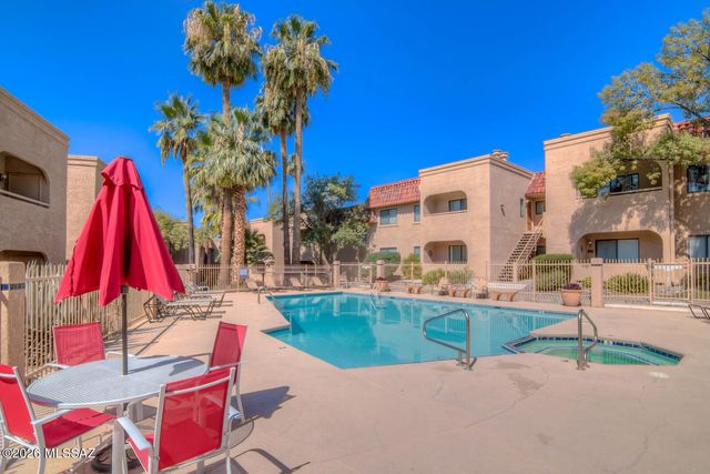5750 N Camino Esplendora Apt 114, Tucson, AZ 85718