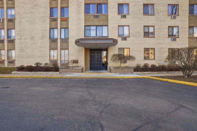9740 S Pulaski Road 605, Oak Lawn, IL 60453