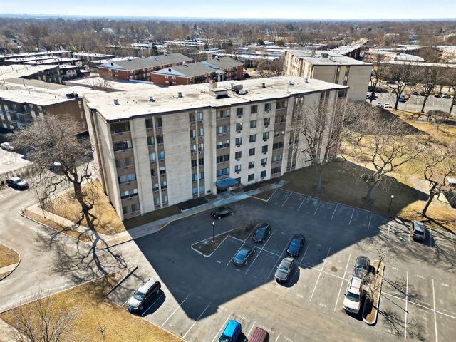 9740 S Pulaski Road 605, Oak Lawn, IL 60453