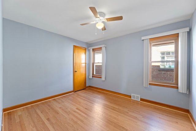 5534 S Natoma Avenue, Chicago, IL 60638