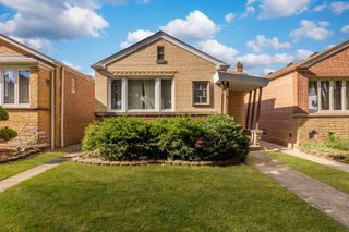 5534 S Natoma Avenue, Chicago, IL 60638