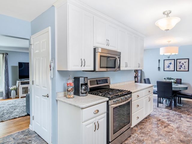 722 24th Avenue N, South Saint Paul, MN 55075