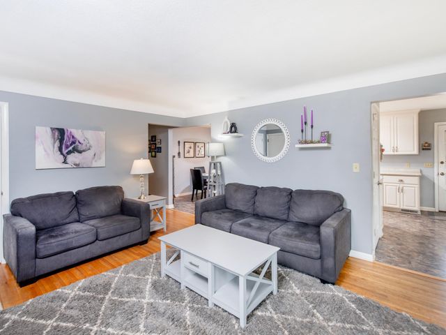 722 24th Avenue N, South Saint Paul, MN 55075