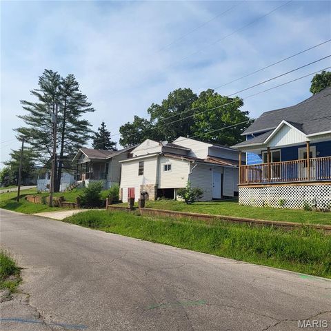 945 Cedar Street, Poplar Bluff, MO 63901