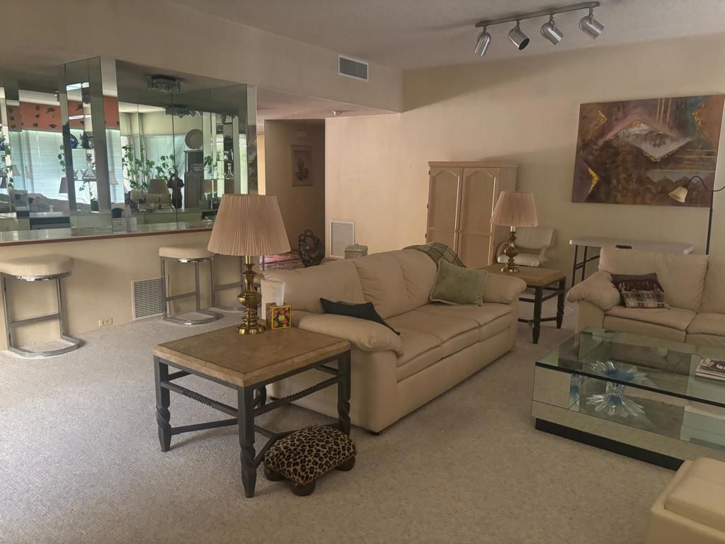 Image 7 of property listing at 24 Lafayette Drive, Rancho Mirage, CA 92270