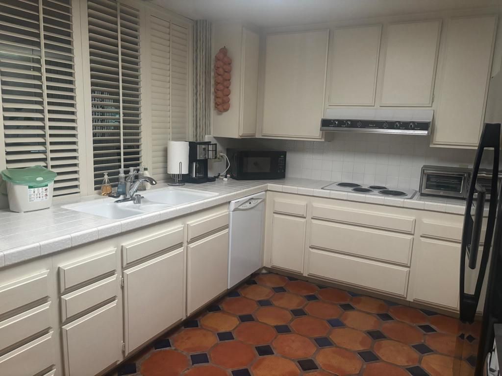 Image 9 of property listing at 24 Lafayette Drive, Rancho Mirage, CA 92270