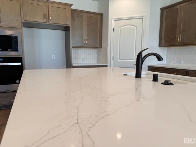 14402 Addleston Lane, Bakersfield, CA 93311