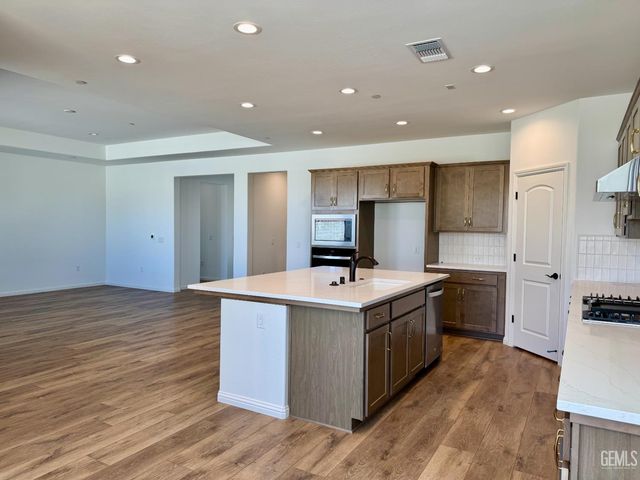 14402 Addleston Lane, Bakersfield, CA 93311