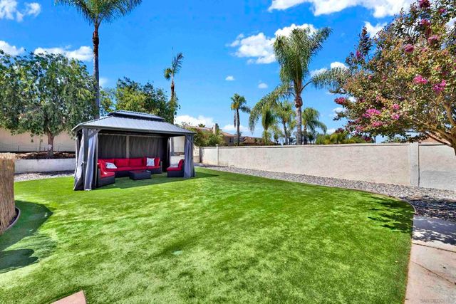 1371 Westminster Pl, Escondido, CA 92027