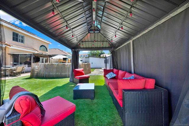 1371 Westminster Pl, Escondido, CA 92027