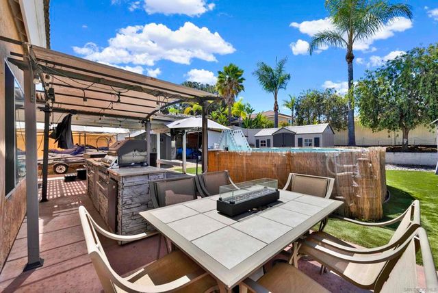 1371 Westminster Pl, Escondido, CA 92027