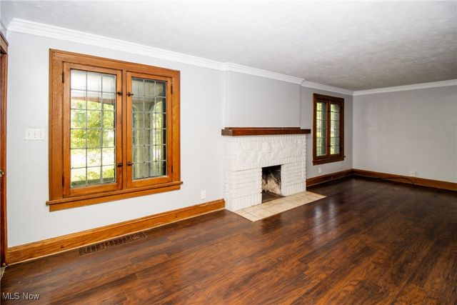 858 Roanoke Road, Cleveland Heights, OH 44121