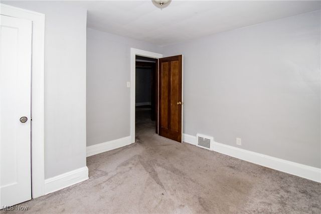 858 Roanoke Road, Cleveland Heights, OH 44121