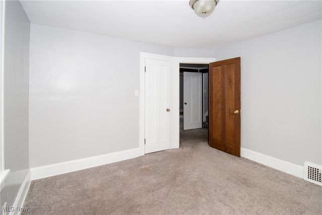 858 Roanoke Road, Cleveland Heights, OH 44121