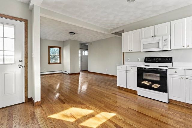 52 Sheridan Circle 52, Winchester, MA 01890