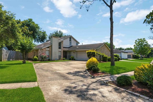 1823 Hilton Head Drive, Missouri City, TX 77459