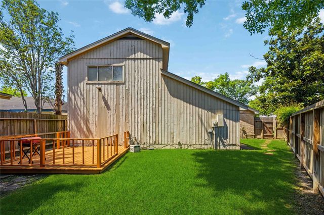 1823 Hilton Head Drive, Missouri City, TX 77459