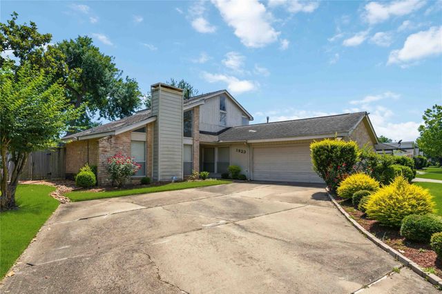 1823 Hilton Head Drive, Missouri City, TX 77459