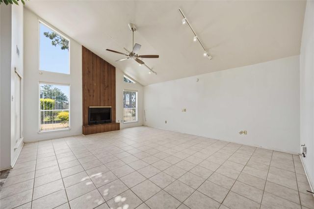 1823 Hilton Head Drive, Missouri City, TX 77459