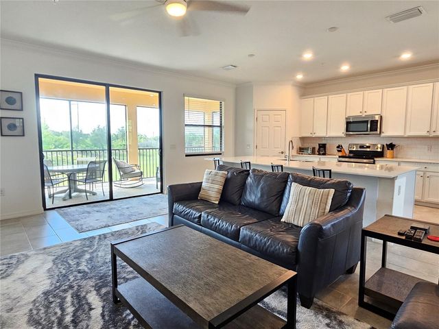 10825 TARFLOWER DRIVE 202, Venice, FL 34293