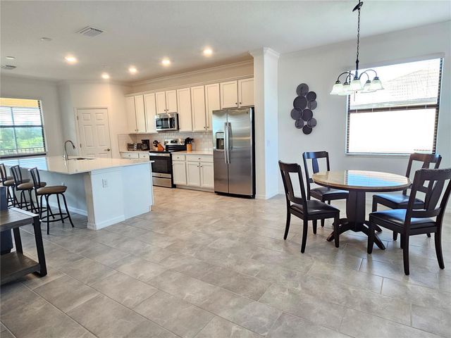 10825 TARFLOWER DRIVE 202, Venice, FL 34293