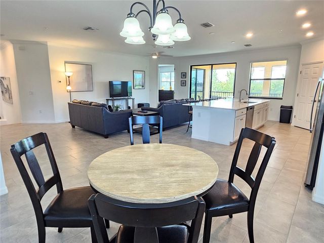 10825 TARFLOWER DRIVE 202, Venice, FL 34293