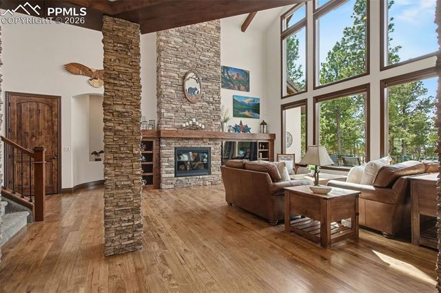 4255 Foxchase Way, Colorado Springs, CO 80908