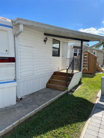 5327 SE 66th Ave, Okeechobee, FL 34974