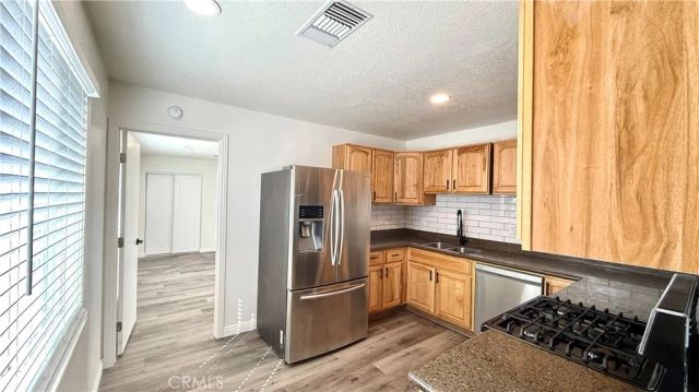 821 Caliente, Barstow, CA 92311