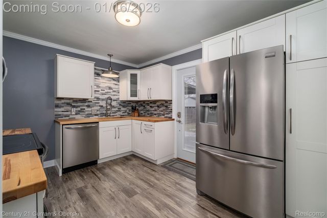 3026 N Vermont Avenue, Royal Oak, MI 48073