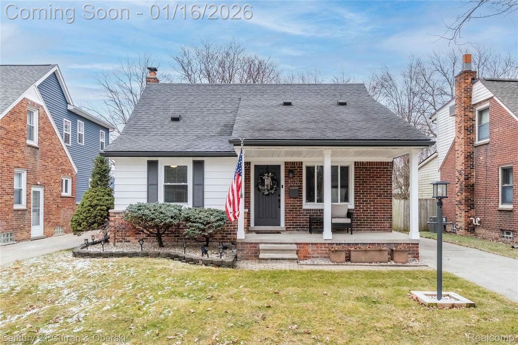 3026 N Vermont Avenue, Royal Oak, MI 48073