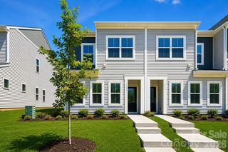 4618 Lakeview Road, Charlotte, NC 28216