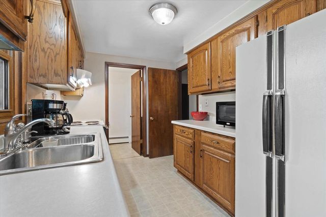 1504 COMMANCHE AVENUE, Green Bay, WI 54313