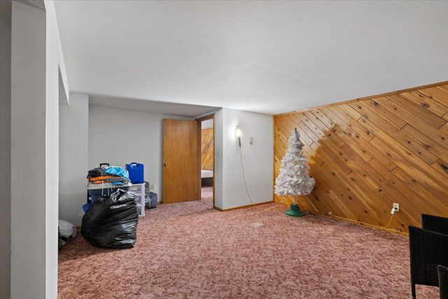 1504 COMMANCHE AVENUE, Green Bay, WI 54313