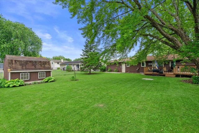 1504 COMMANCHE AVENUE, Green Bay, WI 54313