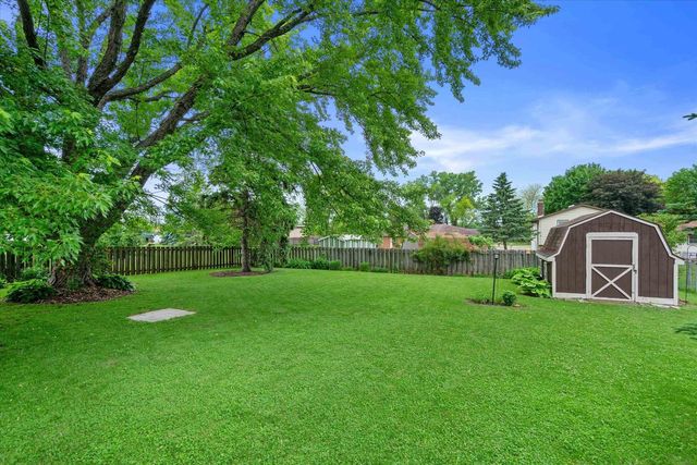1504 COMMANCHE AVENUE, Green Bay, WI 54313