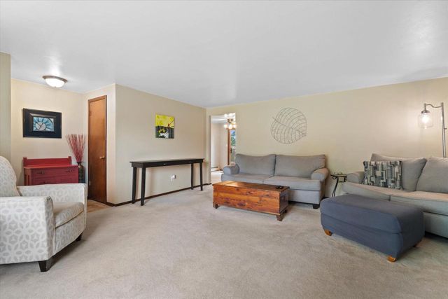 1504 COMMANCHE AVENUE, Green Bay, WI 54313