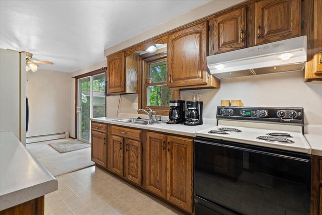 1504 COMMANCHE AVENUE, Green Bay, WI 54313