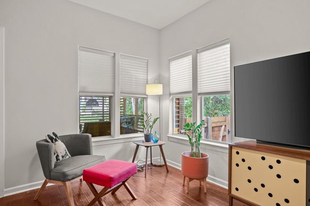 2111 E 8th ST, Austin, TX 78702